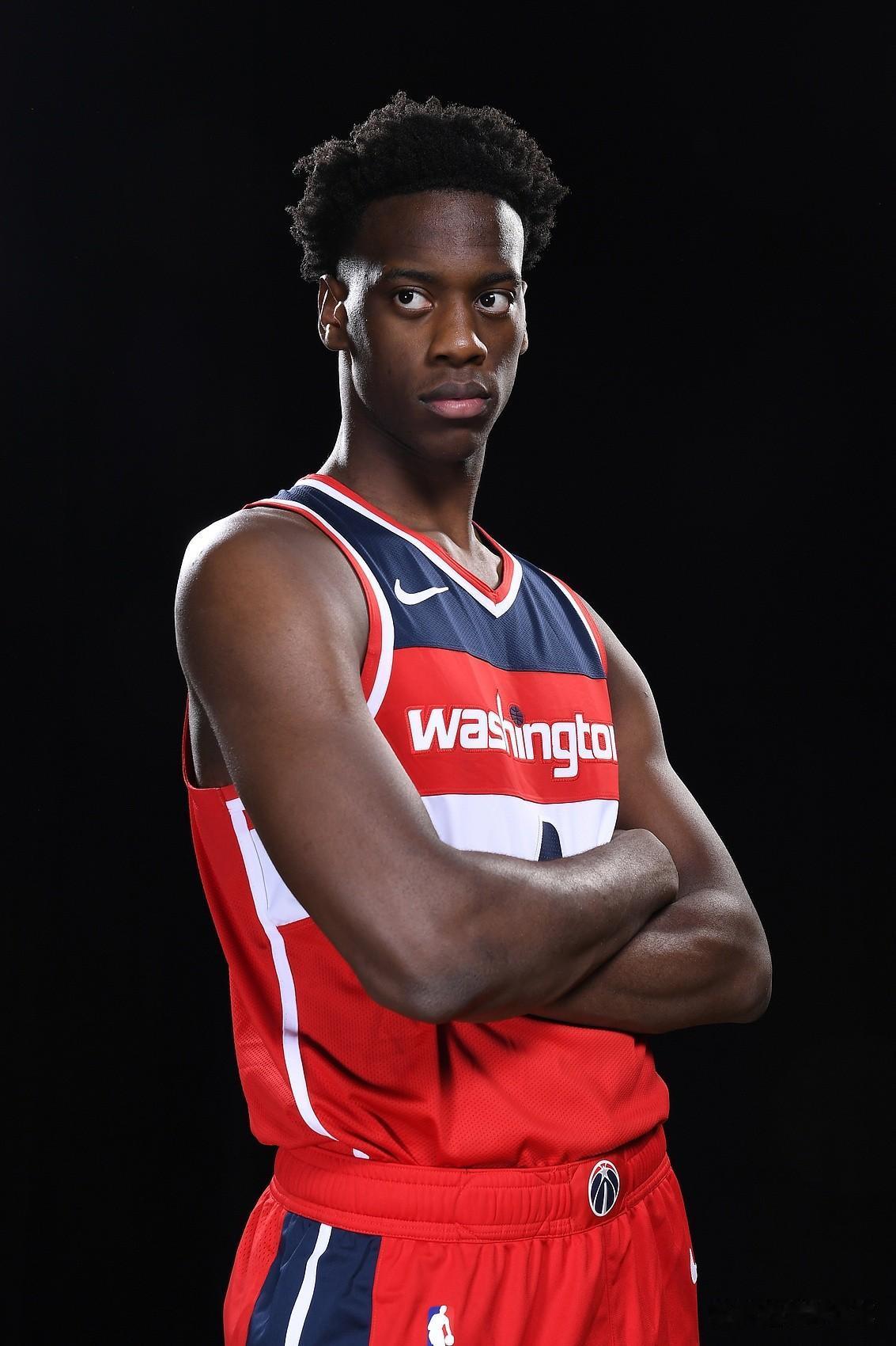 天赋太强了，状元迪班萨爆砍14分7篮板！在今天奇才与活塞的NBA季前赛上，状