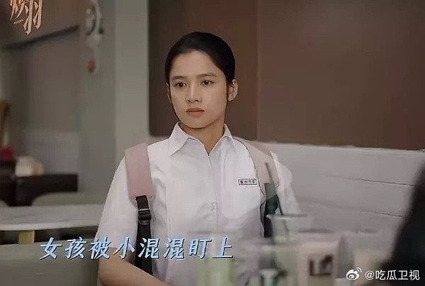 笑死张婧仪穿上校服更像东南亚那边的了[捂脸哭][捂脸哭]她长得蛮大气的，个人风格强