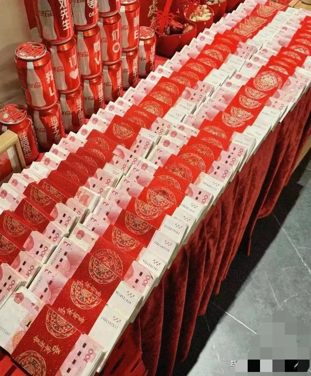 谁懂啊，亲戚闺女处了个山东对象，今天谈彩礼。男方说当地订婚结婚一次给10w，没有
