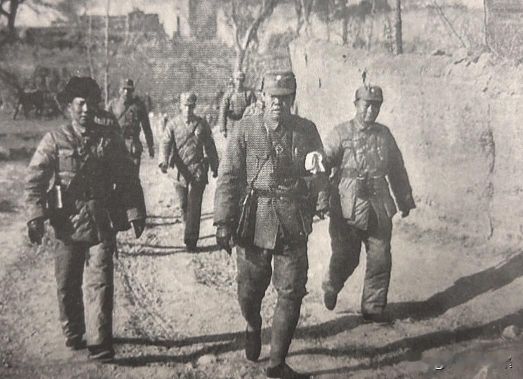 1938年3月下旬至4月初，台儿庄战役最危急阶段，第二集团军总司令孙连仲将指挥所