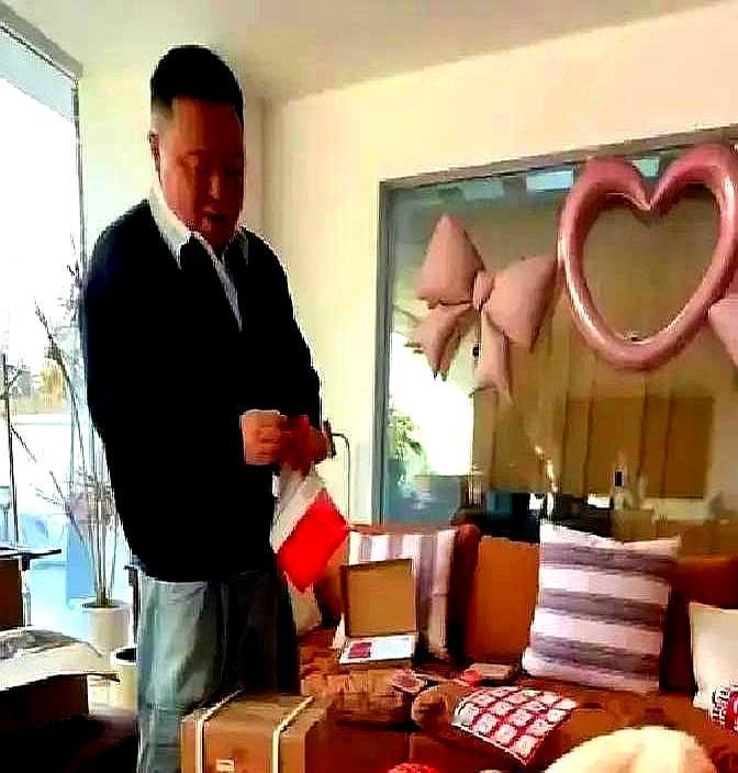 阎鹤祥在横店片场当众发飙，指着工作人员鼻子吼：为什么让他吃这个？郭麒麟，德云社