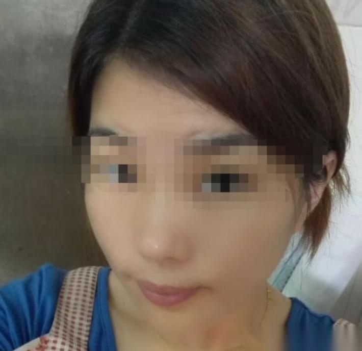 一女子，打麻将输了1200块无力偿还，男牌友见女子貌美，便让其以身抵债。女子