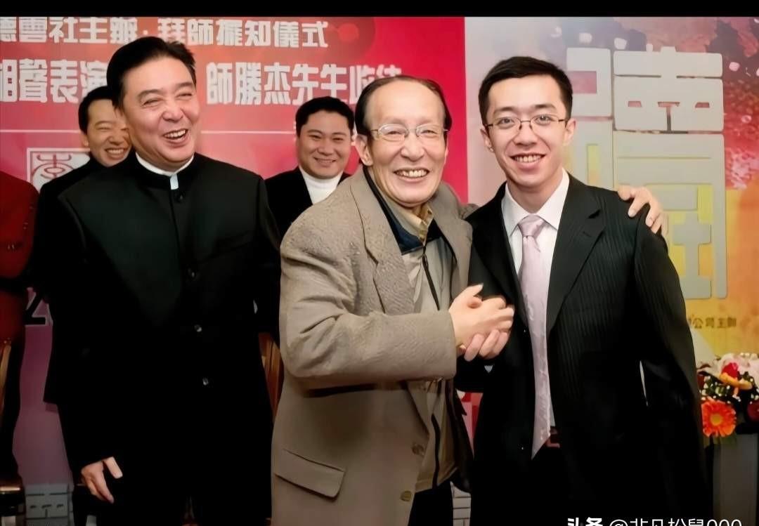 潘云侠，再拜师门近期，相声圈里的一则消息引发不小关注。作为德云社早期的重要成