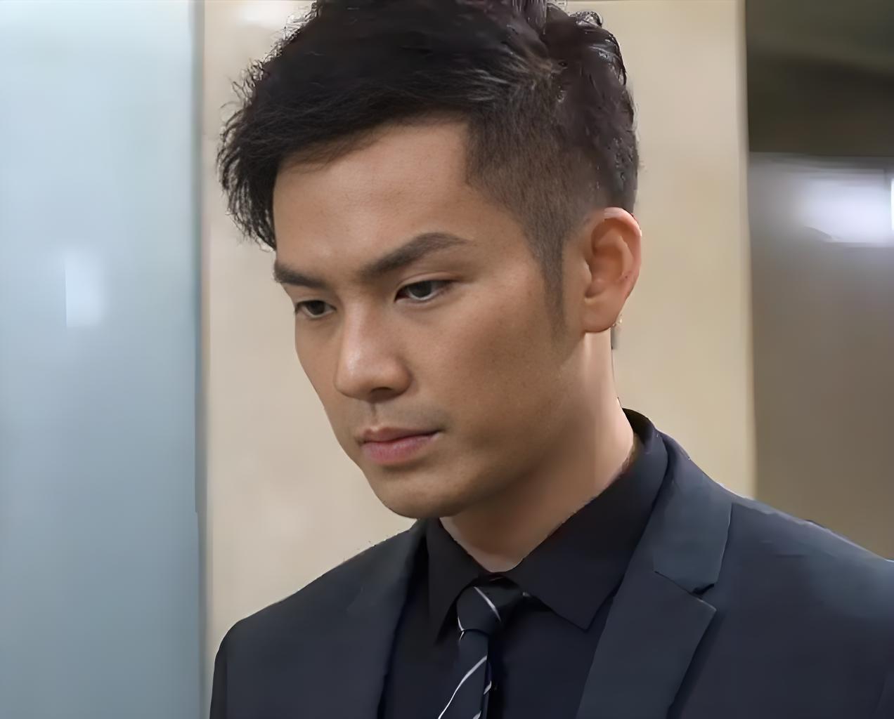 51岁钟汉良被赞比何以琛时期更帅最近钟汉良好像坐上了舆论的过山车。11月广州