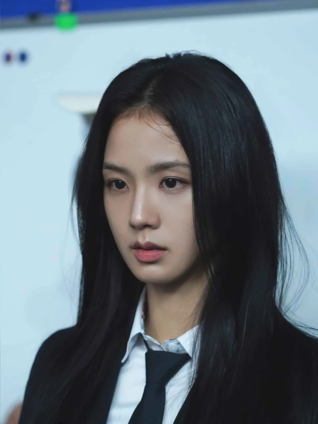 Jisoo饰演的李智慧幕后照[点赞]​​​