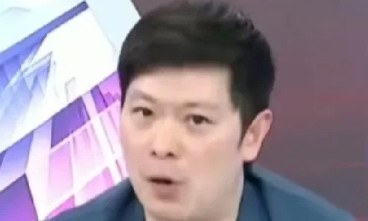 国民党台北市议员李伯毅表示，他觉得民进党的方向错了，民进党本来想着借由消遣攻击韩