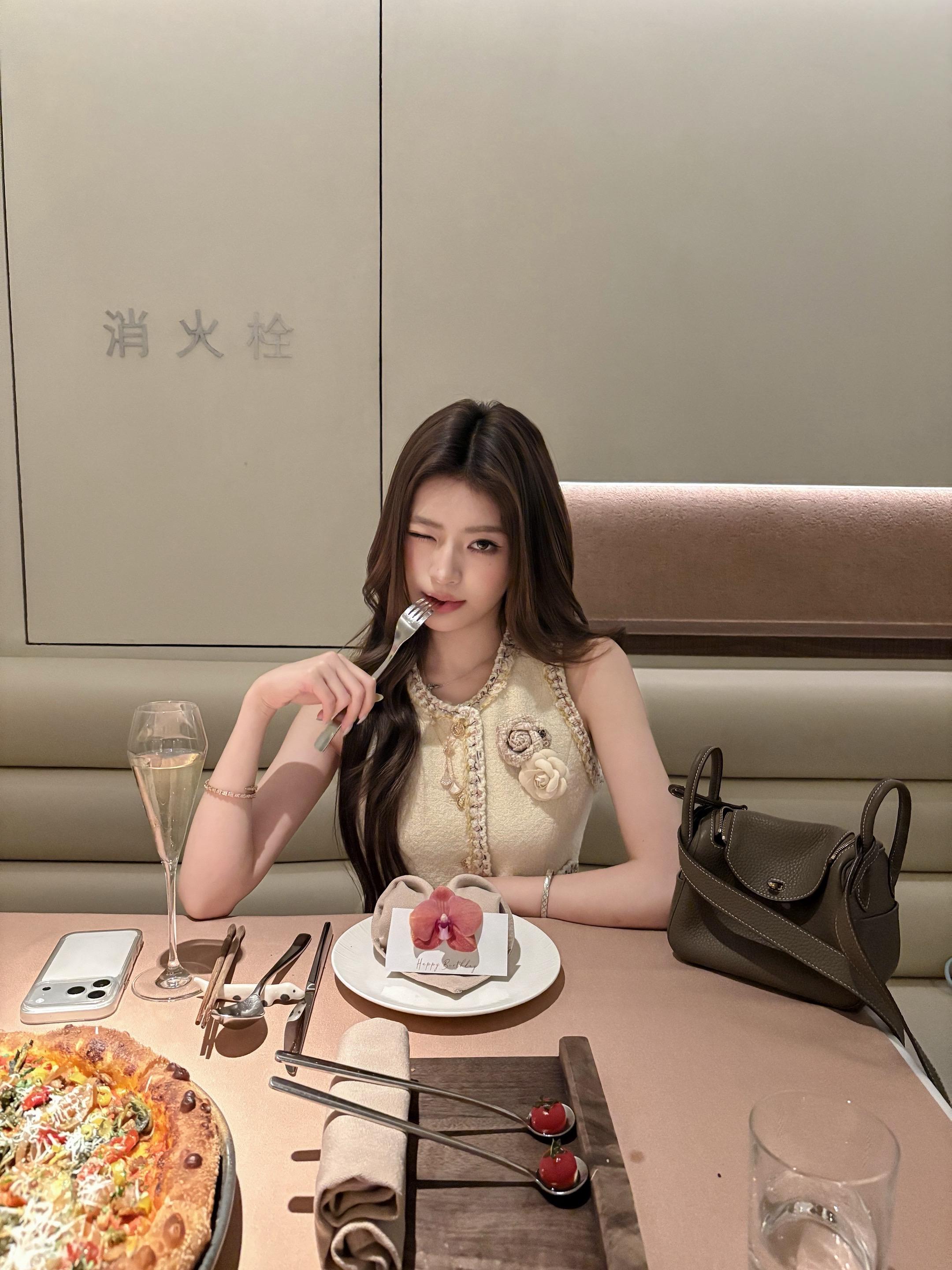 计划是吃遍上海所有的店。