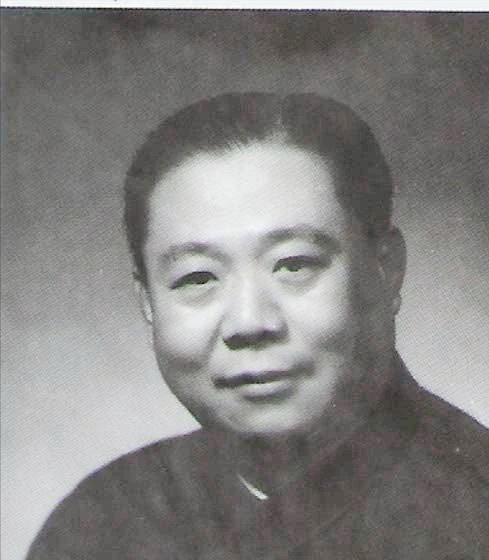 1970年，一位妻子举报了自己的丈夫，最终导致丈夫悬梁自缢。这位丈夫就是当年举世