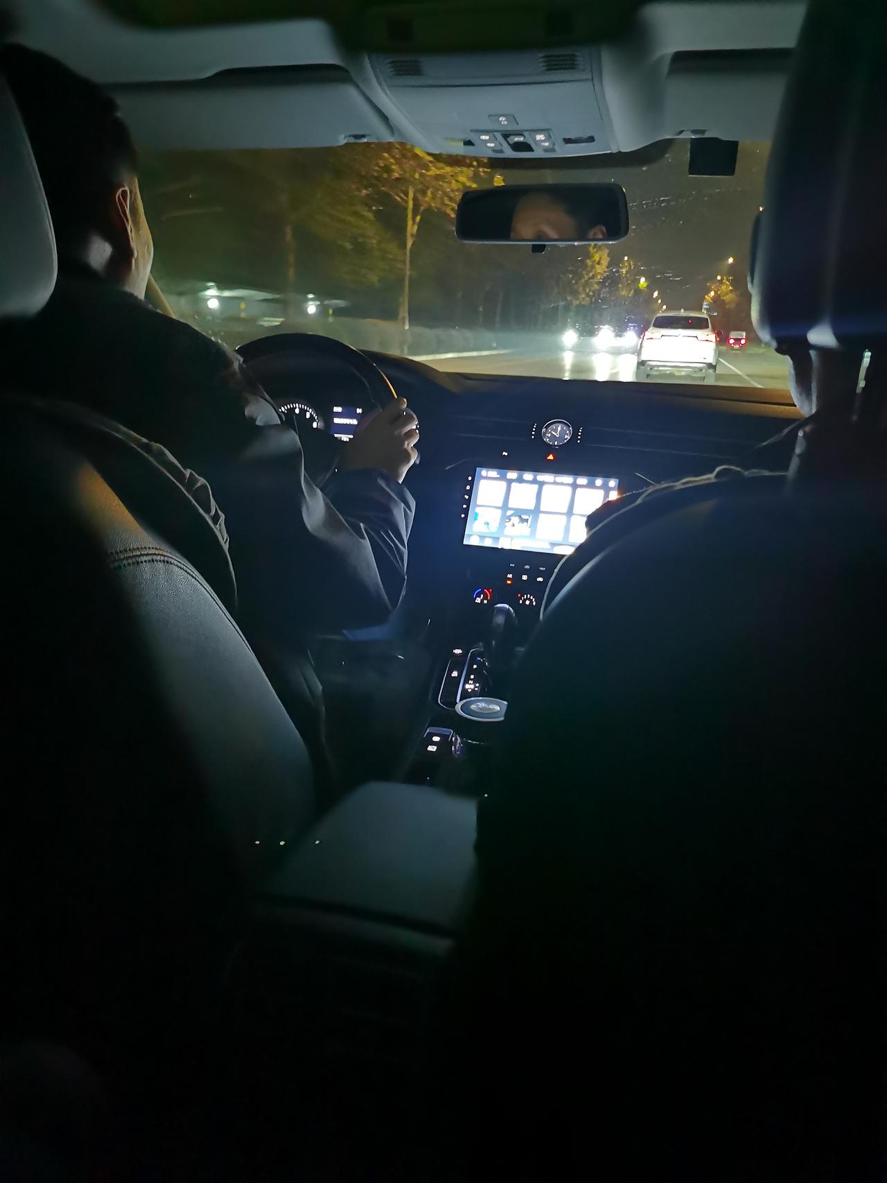 今日运势：乙巳年戊子月壬子日2025.12.9日鼠：小吉多有收获牛：财