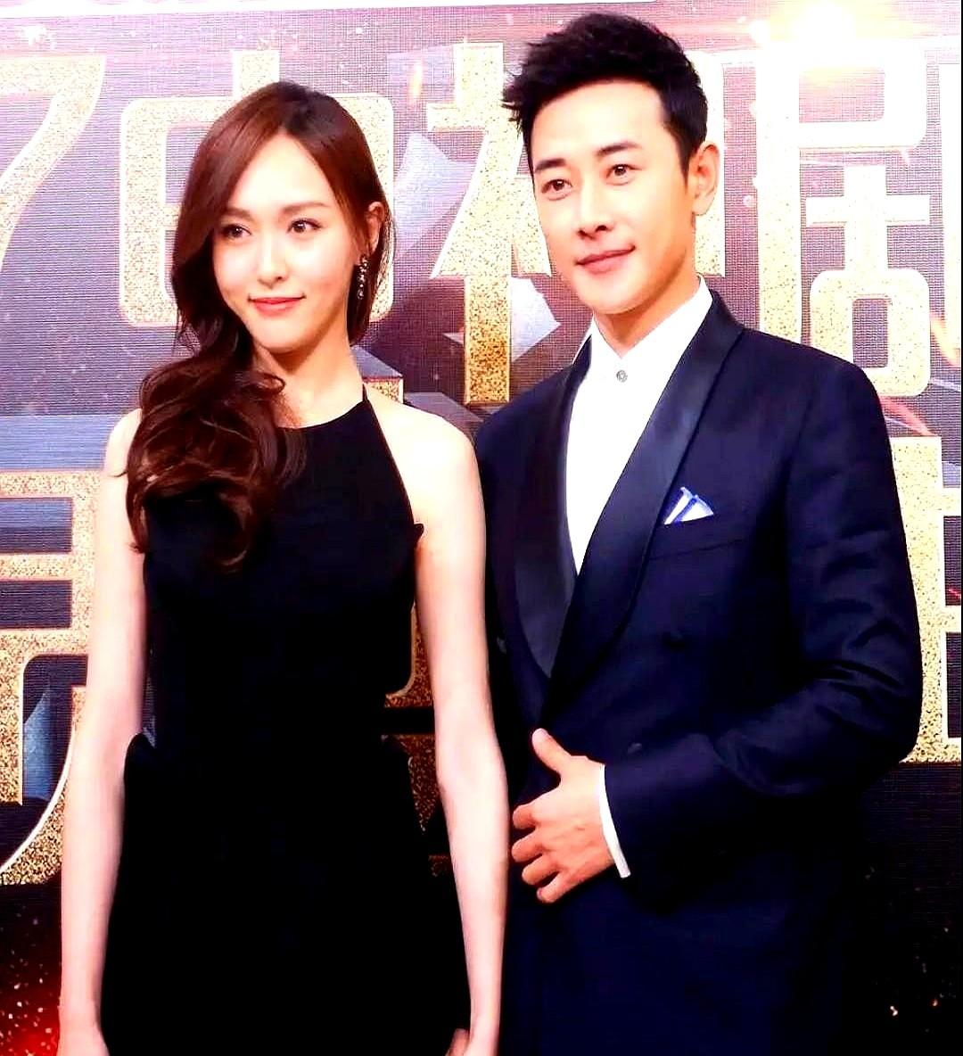 罗晋和唐嫣的工作室终于出了联合声明。之前网上一直传他俩感情不和，还有些自媒体编假