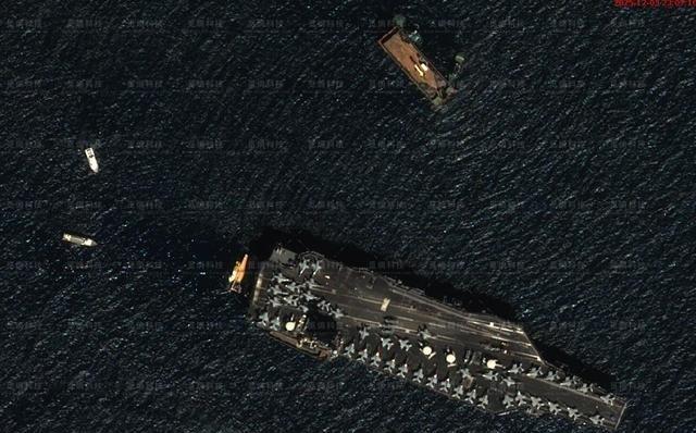 这回可真是把美国的底裤给扒下来了！全世界最先进的航母，居然被中国商业卫星拍了个一