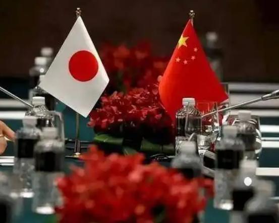 有位俄罗斯专家曾直言：我并不忧虑中国会败给日本，但我唯一忧心的是，中国会不会又一
