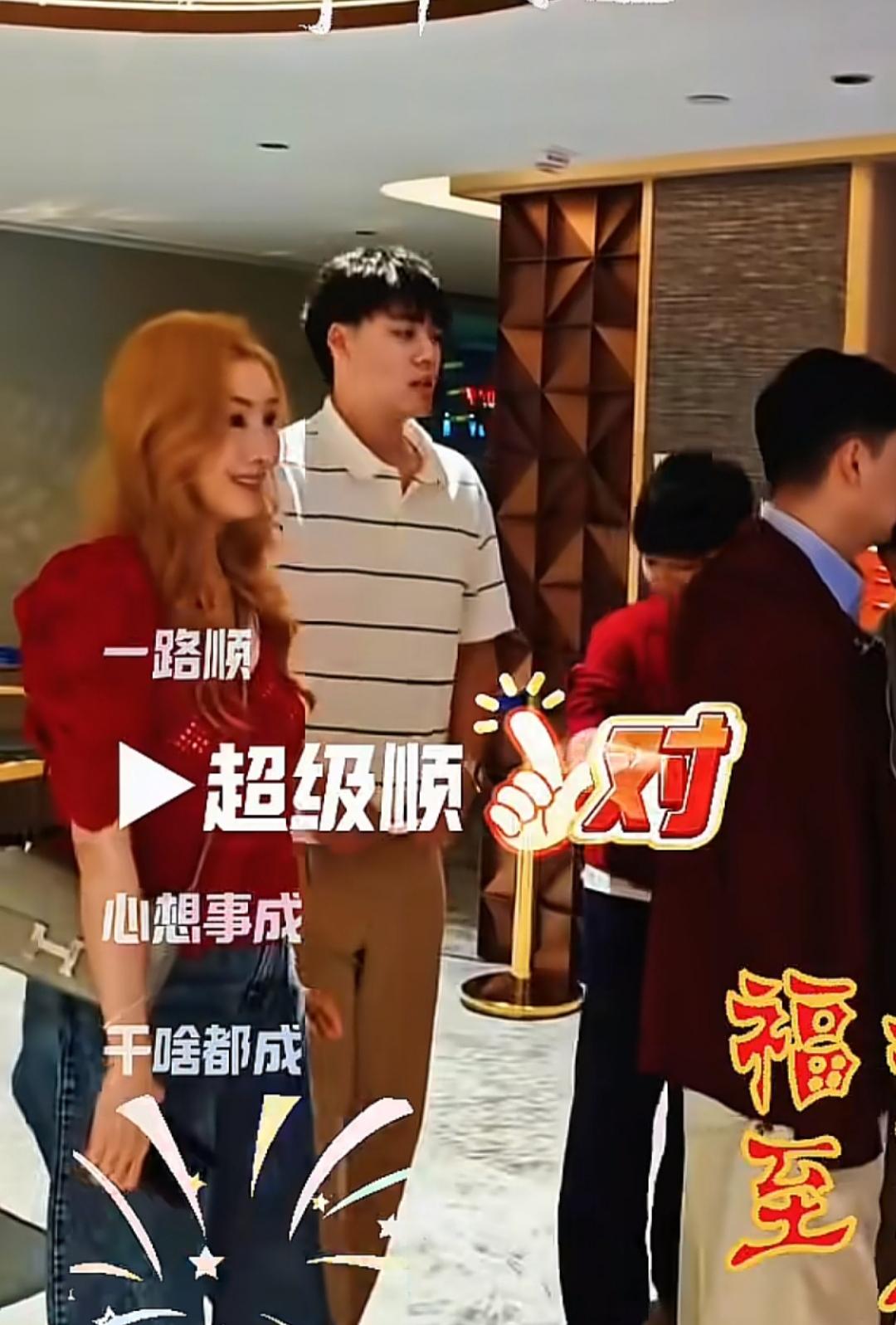 李嘉欣儿子回港过年，15岁长到1米8多，妥妥遗传了李嘉欣的基因。过年的时候，