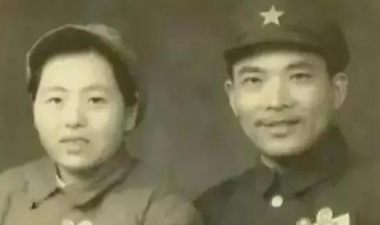 1945年，西安某秘密监狱，一个男人徒手打死了身边11名看守，踩着他们的尸体，从