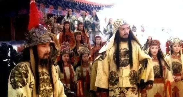 太平天国最不得人心的地方，我算了算，主要是5个，最终玩死了自己。第一个，