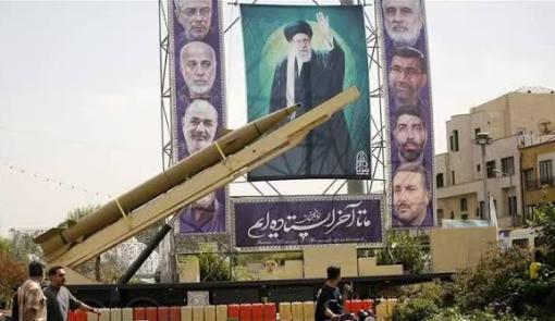 伊朗凭什么这么硬气？敢逼迫海湾五国赔钱，伊朗开出的损失是2700亿美元。伊朗这个