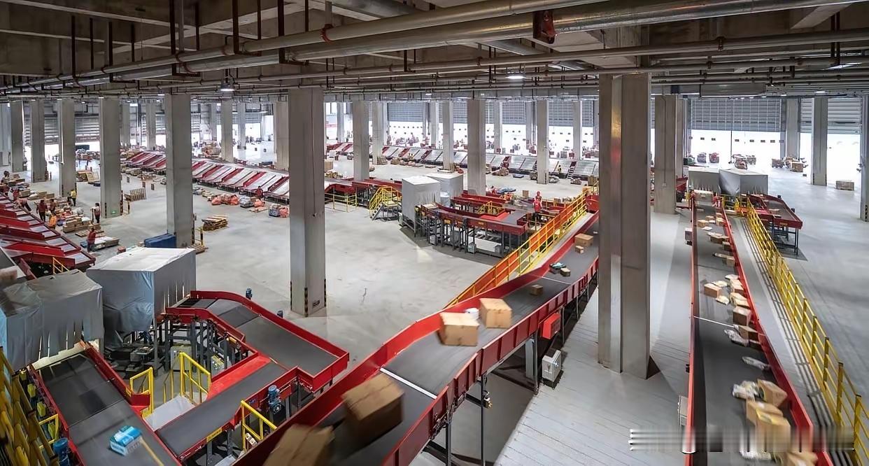 京东巴黎仓库遭遇偷盗，损失3亿人民币。这对于京东来说是不小的打击，3亿的物品