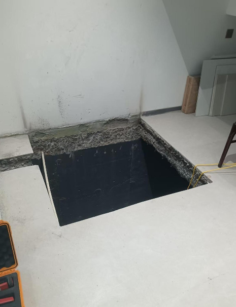 真是坏到家了！”长沙，一男子住在1楼，正好和自家地下室挨着，于是“灵机一动”，竟