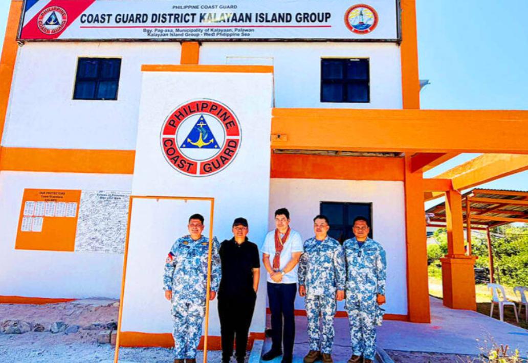 就在刚刚，菲律宾刚在中业岛搞事，恩将仇报太过分。菲律宾媒体4月10日披露消息