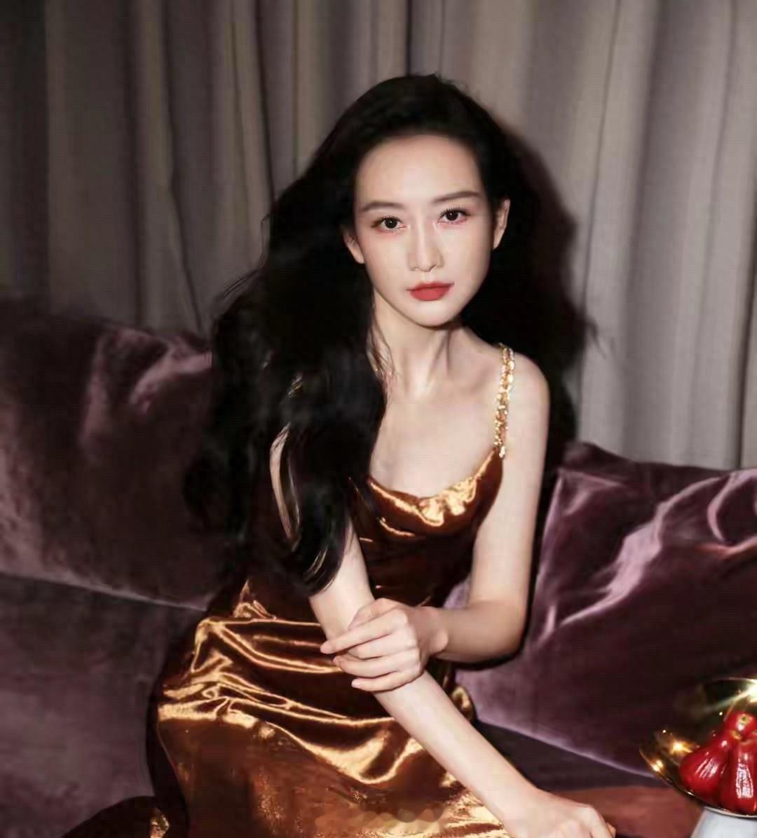 看出来王鸥有多爱南宁的美食了妥妥的家乡美食爱好者，王鸥格外钟情本地特色风味。一口