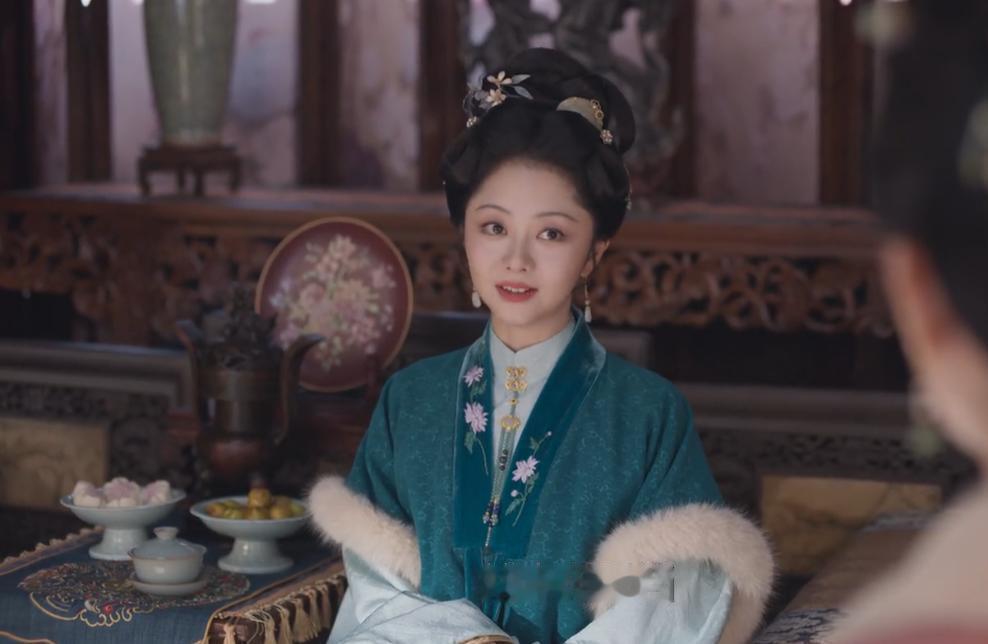 《兰香如故》兰香让林绣莱替她管家，因为早看到林绣莱的实力兰香不是可怜林绣莱，她