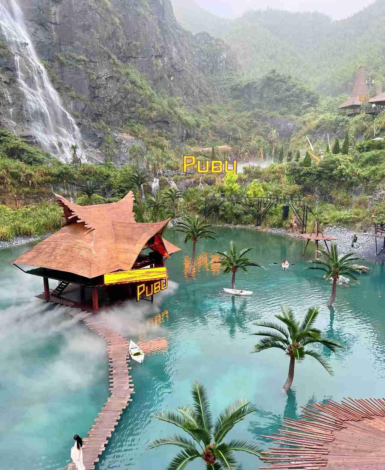 朋友这两天快疯了，家里两个“高温倔驴”轮番进医院。先是她老公。感冒咳嗽发烧，
