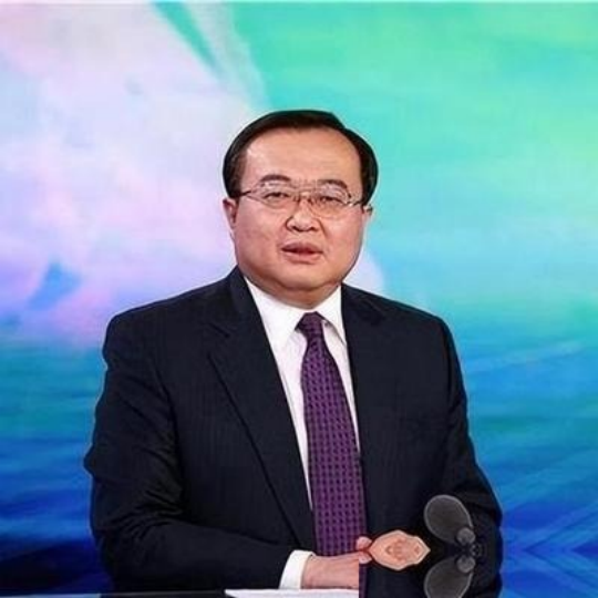 中美之间，已经没有回头路了。美国手里的绳子，已经勒住中国经济的咽喉；而中国手里的刀，也正对着美国的高