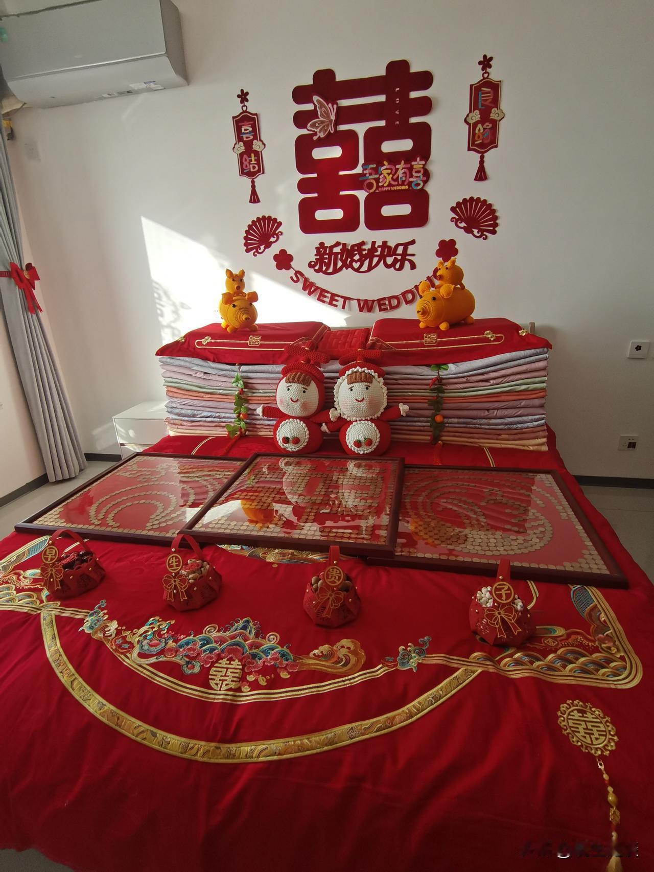 表姐家儿子结婚，新房离我家不远，我从早到晚帮了三天忙，昨天终于娶到家完美结