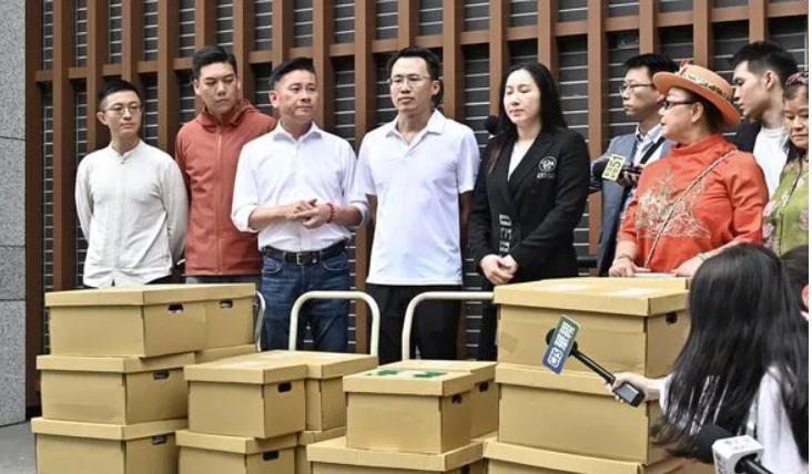 罢免吴思瑶送件遭退！罢团等到5点：期待张克晋莫忘初衷罢免民进党立委吴思瑶的团队