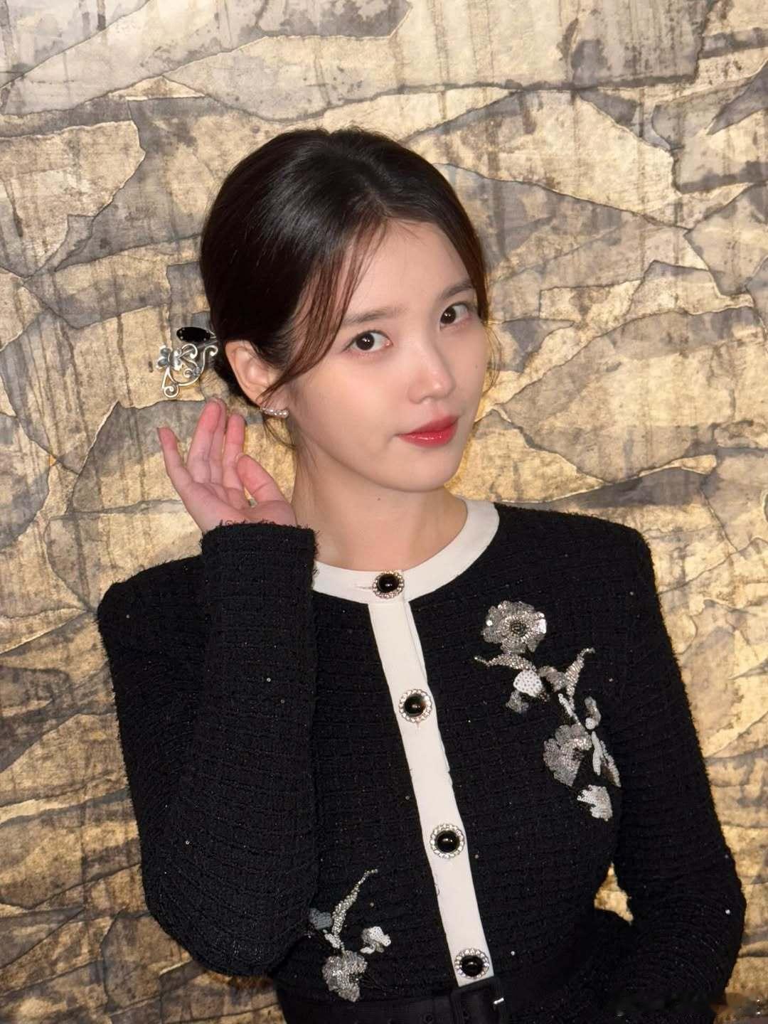 21世纪大君夫人IU更新幕后花絮图～好优雅的稀粥！！！！！