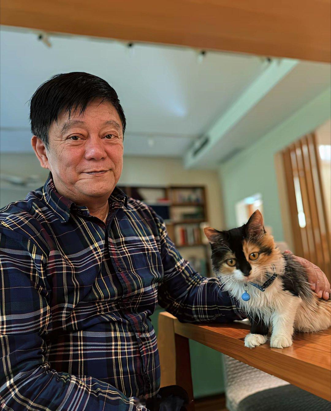 姚晨的嘴巴，居然没有遗传她爸爸的，看来她妈妈才是大嘴。