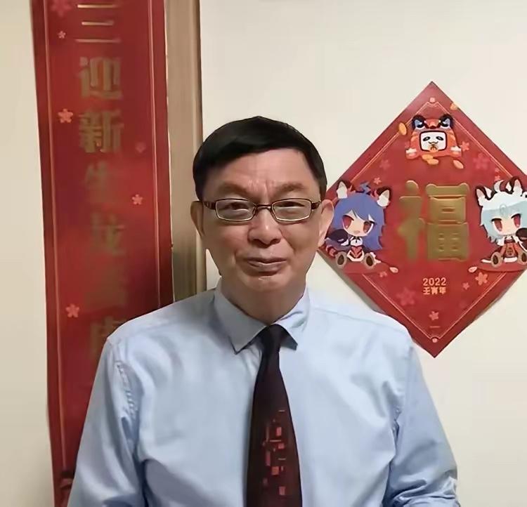 台大教授苑举正说，他一点也不为台积电感到自豪：一是台积电只是做代工，是人家美国不