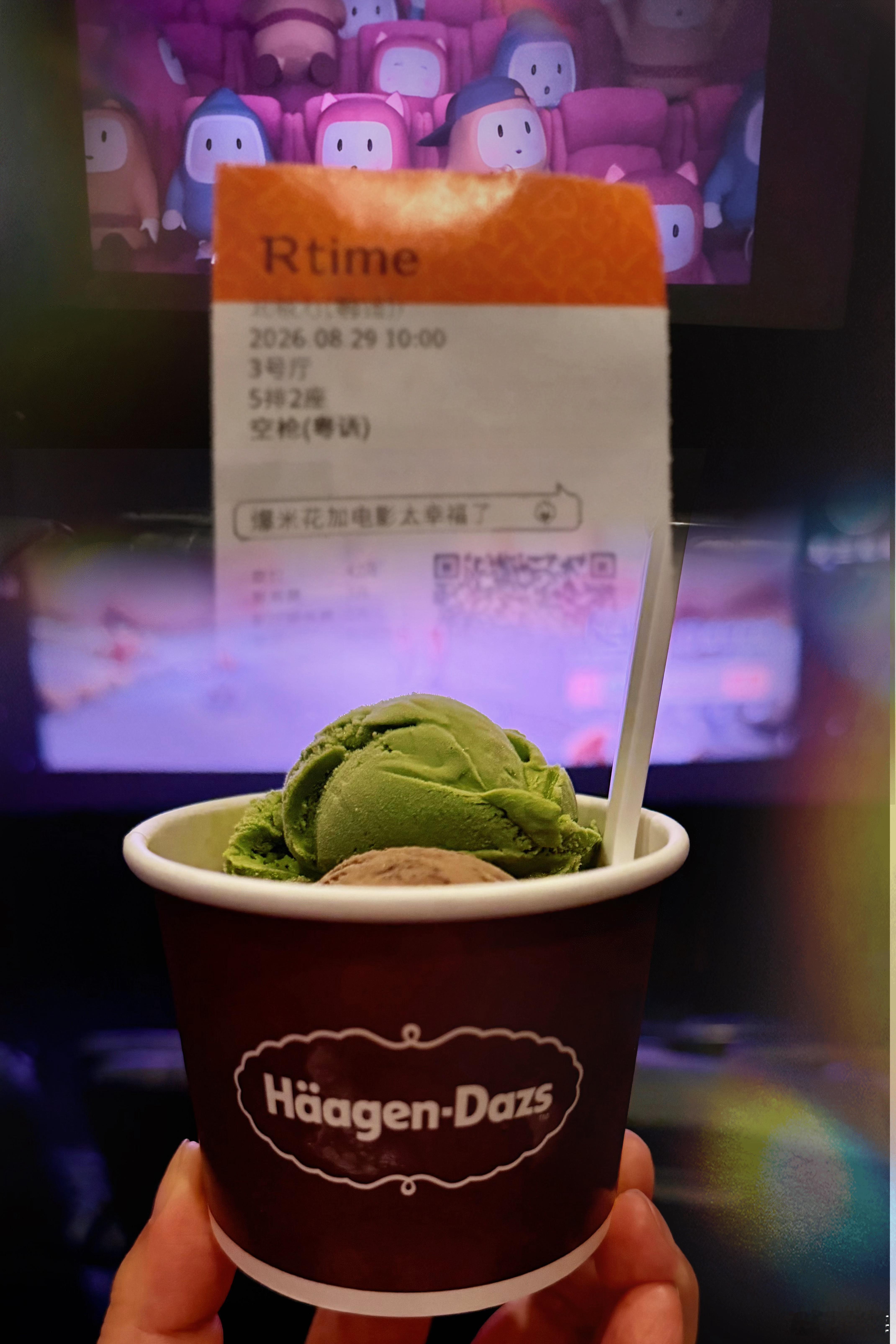 🎞️《空枪》160分钟，不觉得长。朱一龙塑造的万梓强，真不错，狂妄时歪着嘴，眼