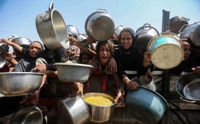 如果全球都停止出口粮食，中国能否自给自足？就这么说吧，中国停止粮食供应，全球至少