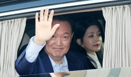 突发消息！韩国担心尹锡悦逃跑，或准备再次将其逮捕羁押！刚刚，韩国多家媒体发布快讯
