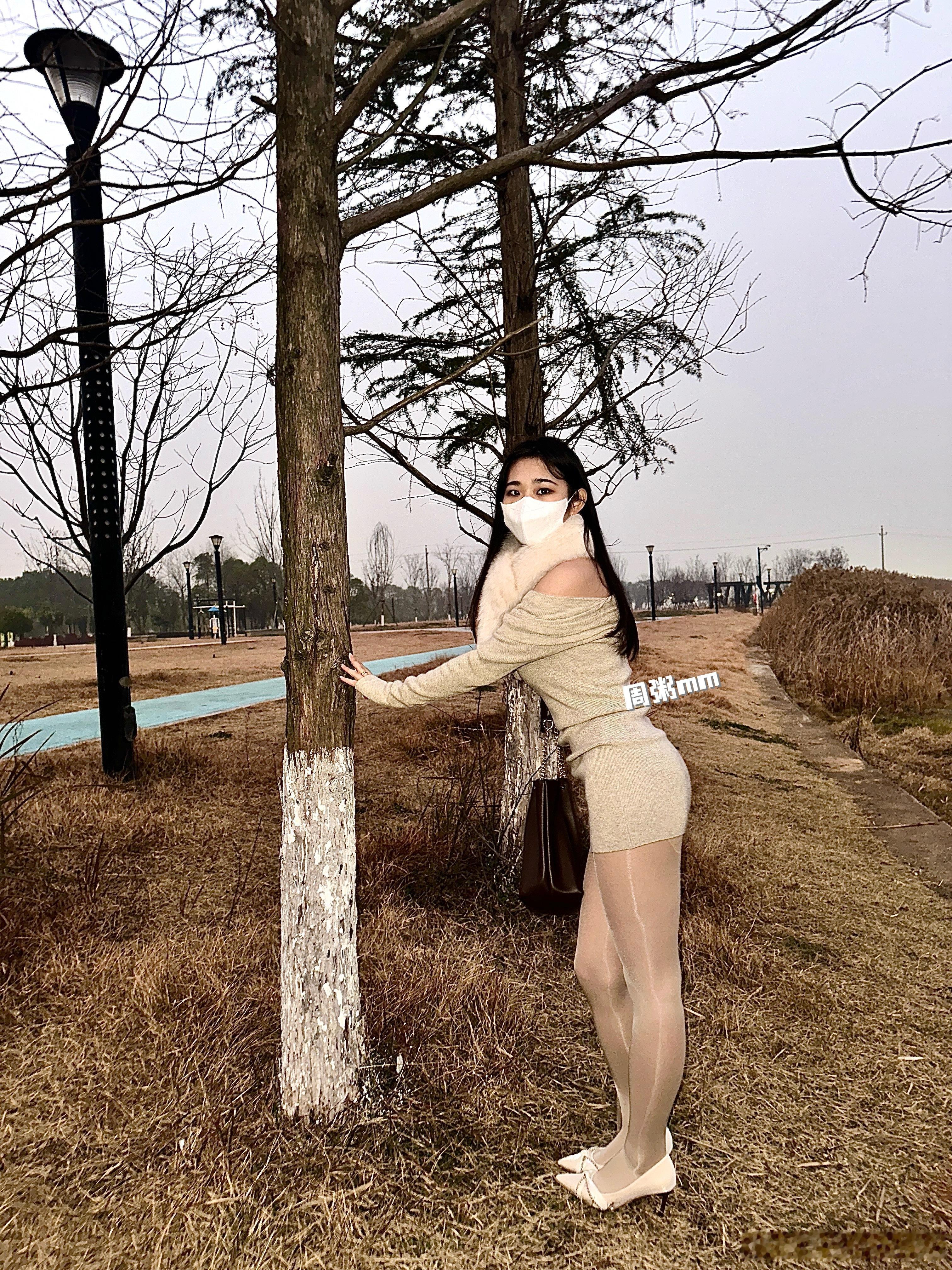 姿势越怪越可爱