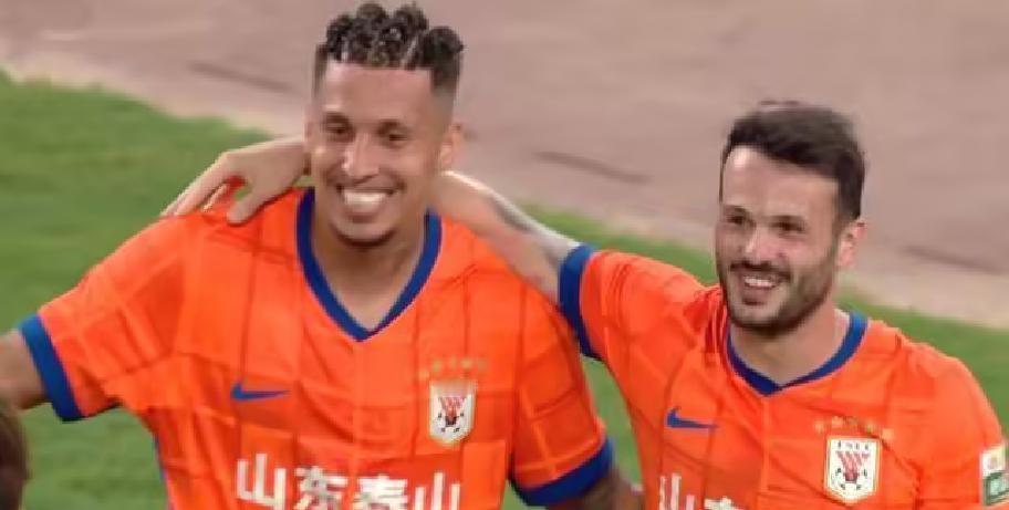 山东泰山引援传闻发酵，强力后腰的流言让不少球迷近日坐不住。最近关于泰山队外援