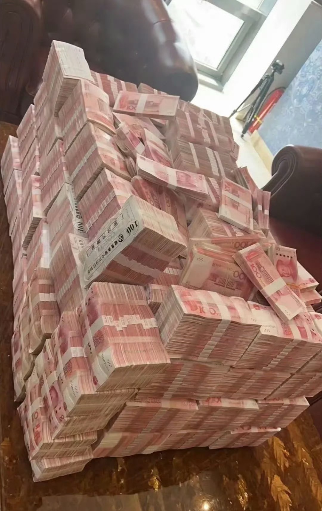 八月刷到就转发，下半年你会财运亨通，很灵的🪄​​​