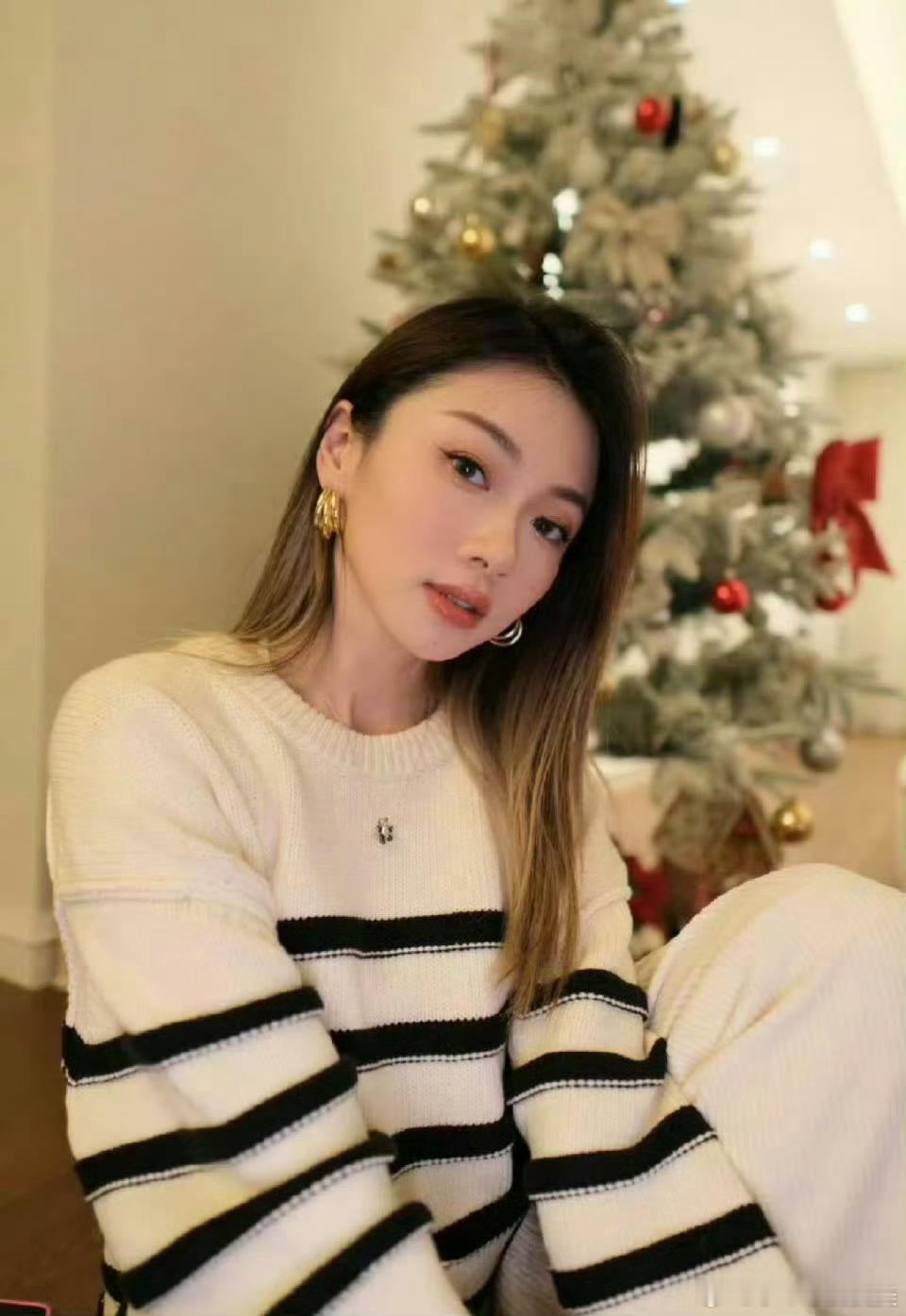 程晓玥回应当年分手现在快乐就好了希望大家都能够找到属于自己的生活节奏