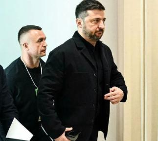 泽连斯基要求和了！据乌克兰外交官所说，现在泽连斯基力求跟普京见面的机会，希望俄罗