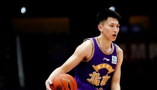 36岁刘晓宇不服老！拒退役结婚加盟新东家，最美女友默默支持CBA老将刘晓宇官宣