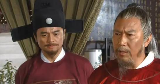 1390年，朱元璋要杀功臣李善长。李善长扑通一下跪倒在地：“我都77岁了，还能干