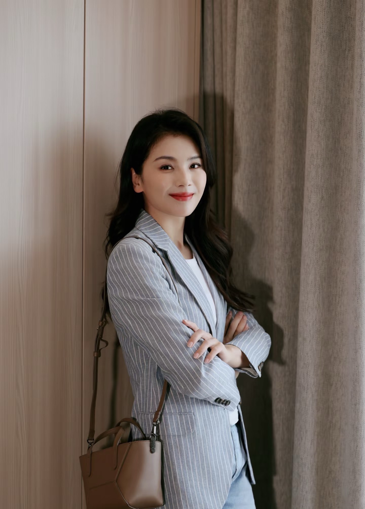 刘涛去西西里拿什么输到底谁吃刘涛的颜咱粉丝就想说，刘涛在西西里这颜值没对手啊！中
