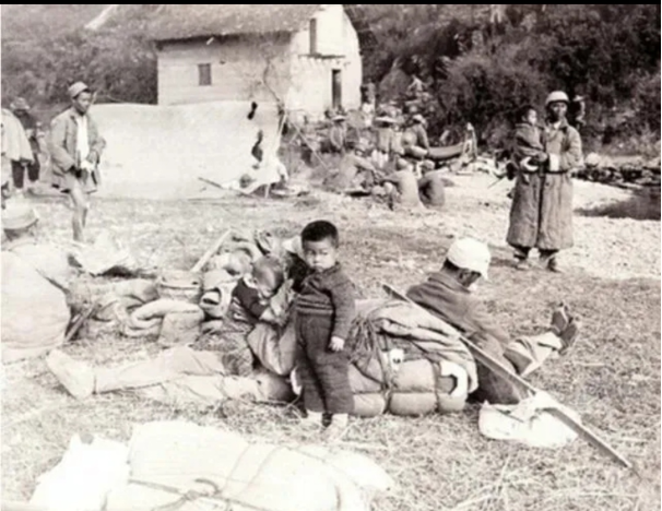 1940年，日军玷污了宋大海的妻子，杀了他的儿子。谁料，宋大海竟邀请日军喝酒，在