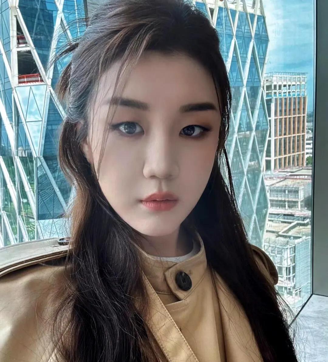 陈梦这个妆造太美太美啦，