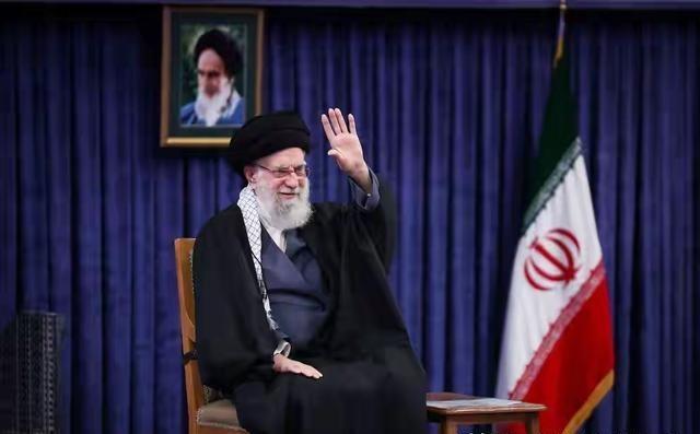 现在的中东出现非常诡异的现象：一方面遭伊朗导弹打击的中东国家政府召开紧急会议，一