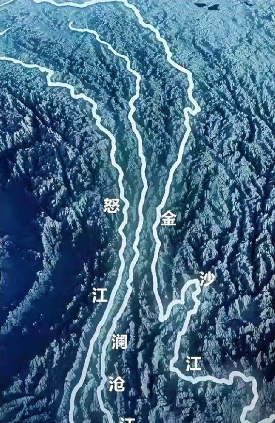 云南三江并流，简直太震撼了！这三江分别是金沙江、澜沧江、怒江，它们最窄处：怒江、