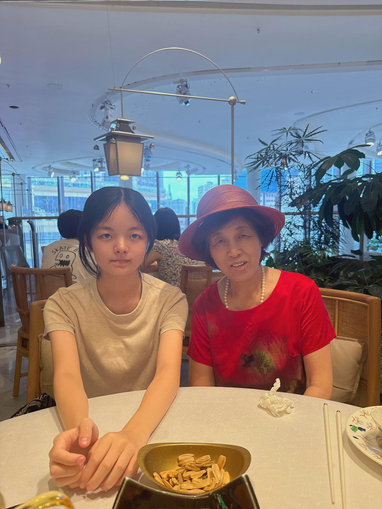 南京人结婚绝对不找外地人。最近在网上经常刷到视频，包括某些南京的比较有名的博主，