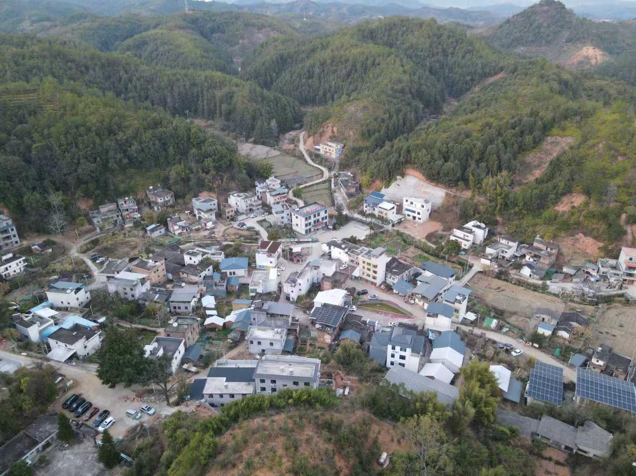 我的家乡-广东河源和平县贝墩镇下溪村，一个山卡拉的地方，全网99.9%的人都没到