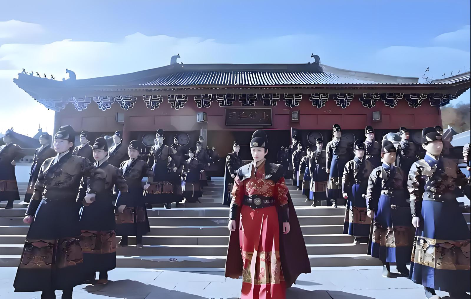 1407年，朱棣下诏全国选美，当美女们送到京师后，锦衣卫纪刚先挑出几个最漂亮的给